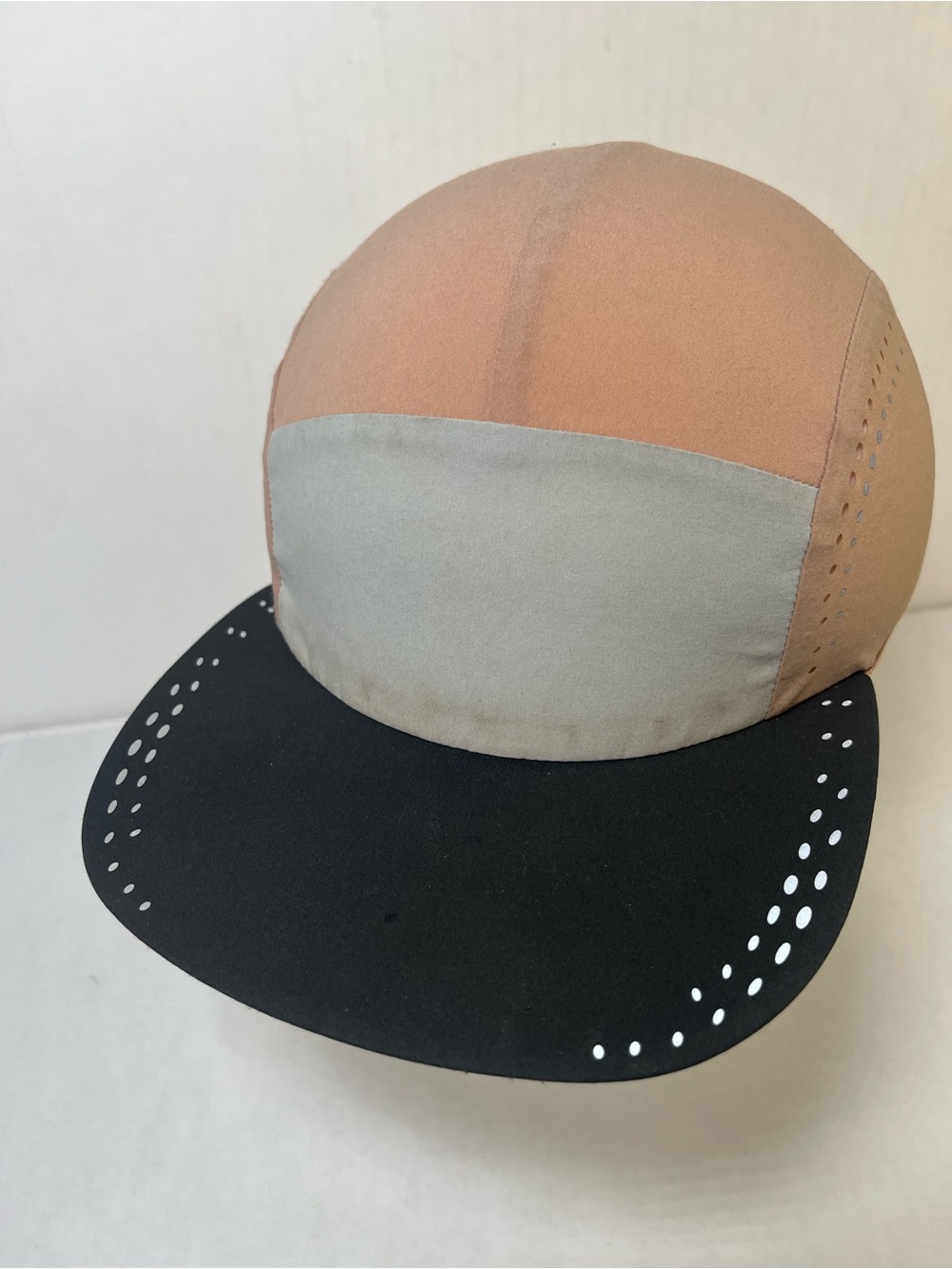 lululemon athletica two-tone pink,gray & black performance cap